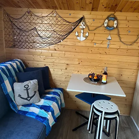 Swojskie Chatki - Marynarska Nyaraló Smołdziński Las